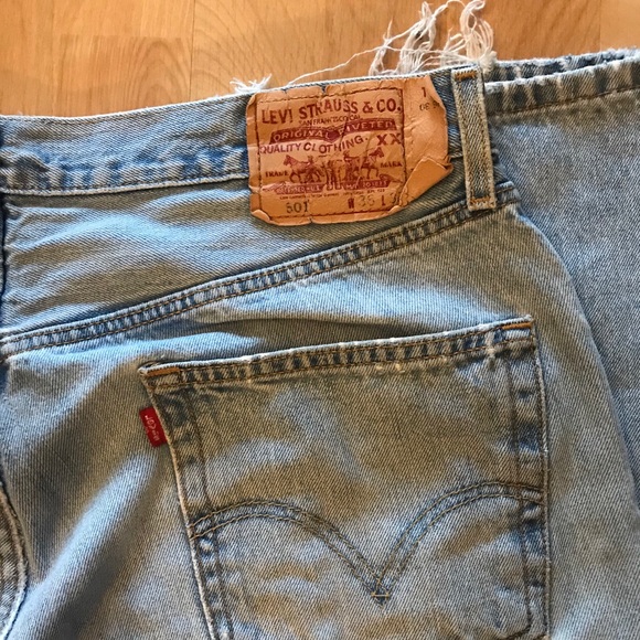 Vintage LEVI'S 501 classic button fly red tab blue jeans 36 x 29 - Picture 4 of 6